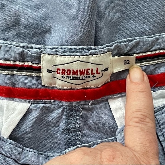 Cromwell Chino Style Shorts - Picture 7 of 9